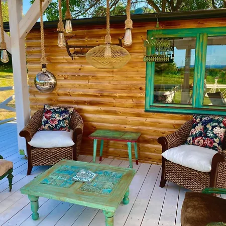 Tiny House At Balaton Dağ evi *