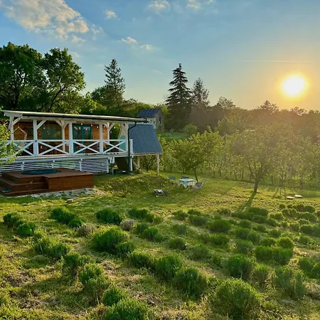 Tiny House At Balaton Dağ evi